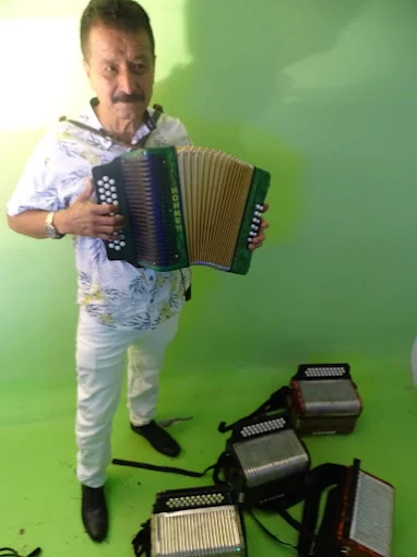 Estampa Vallenata — músicos vallenatos en Manizales, Caldas